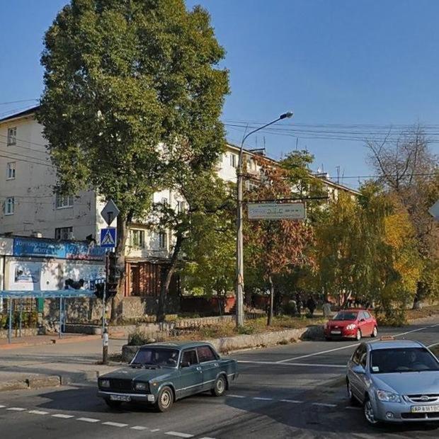 Apartment Center Near State Medical University, Cafe Efes Zaporizhia Exterior photo